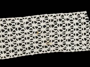 Dyeable Greige Design 1164 Cotton Laces