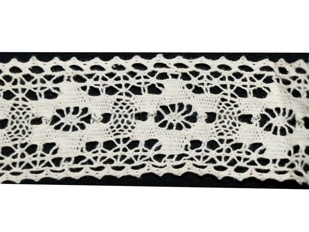 Dyeable Greige Design 573 Cotton Laces