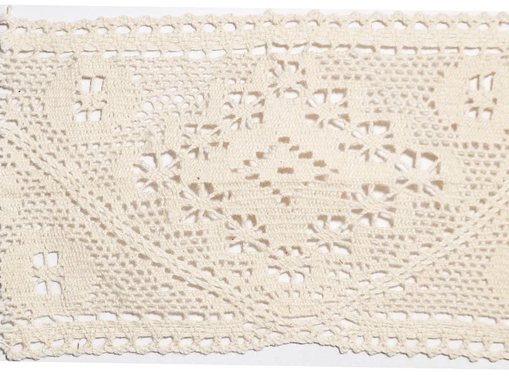 Dyeable Greige Design 629 Cotton Laces