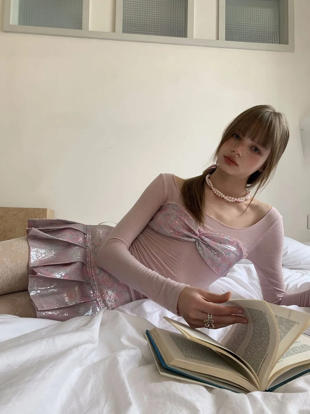 Feminine Frill Glossy Box-Pleats U-Neck Cutsew&Mini-Skirt