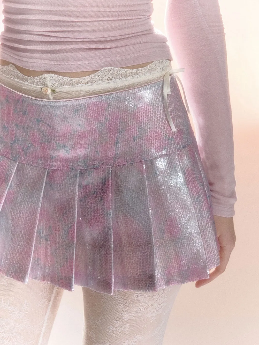 Feminine Frill Glossy Box-Pleats U-Neck Cutsew&Mini-Skirt