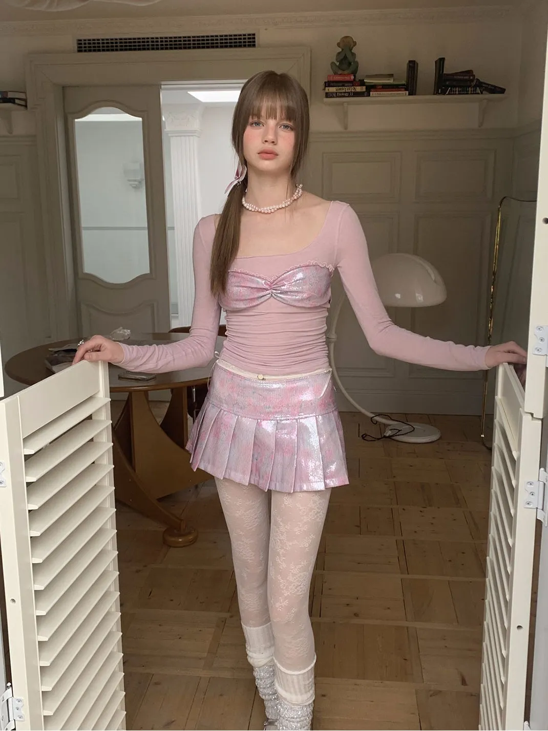 Feminine Frill Glossy Box-Pleats U-Neck Cutsew&Mini-Skirt