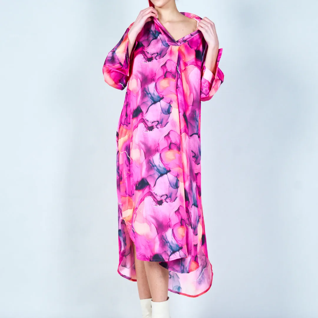 Flowing abstract print midi kaftan wholesale