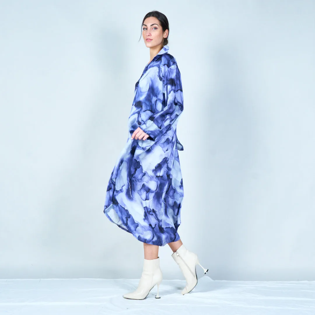 Flowing abstract print midi kaftan wholesale