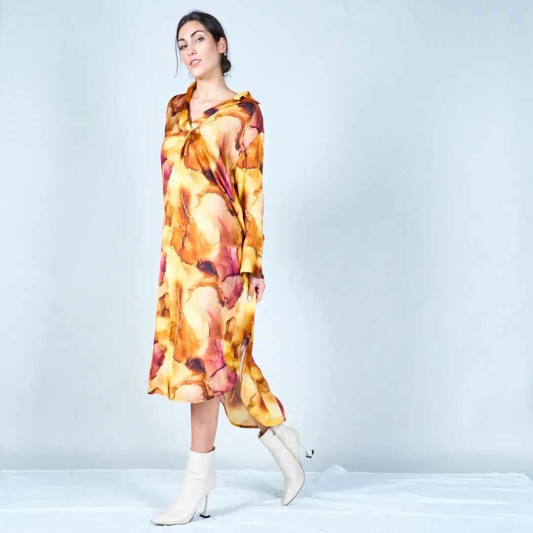 Flowing abstract print midi kaftan wholesale