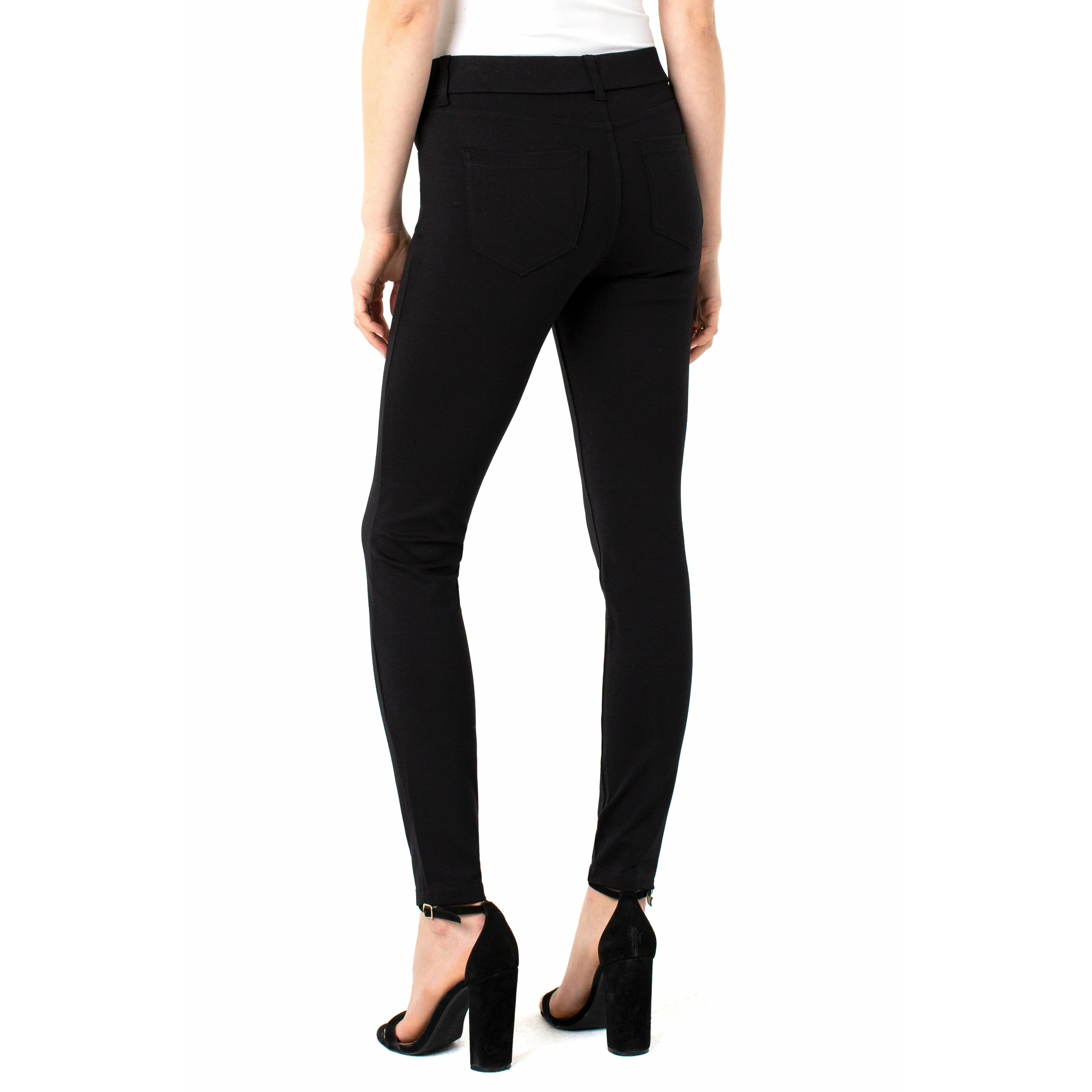 Gia Glider Pull-On