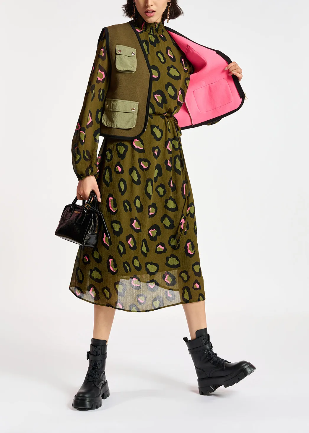 Khaki sleeveless knit jacket