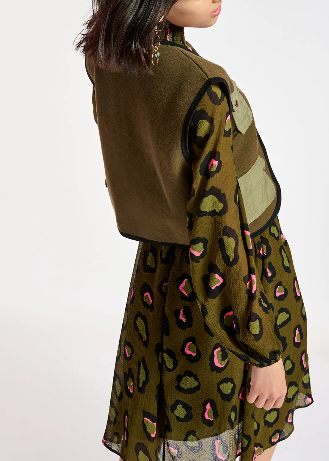 Khaki sleeveless knit jacket