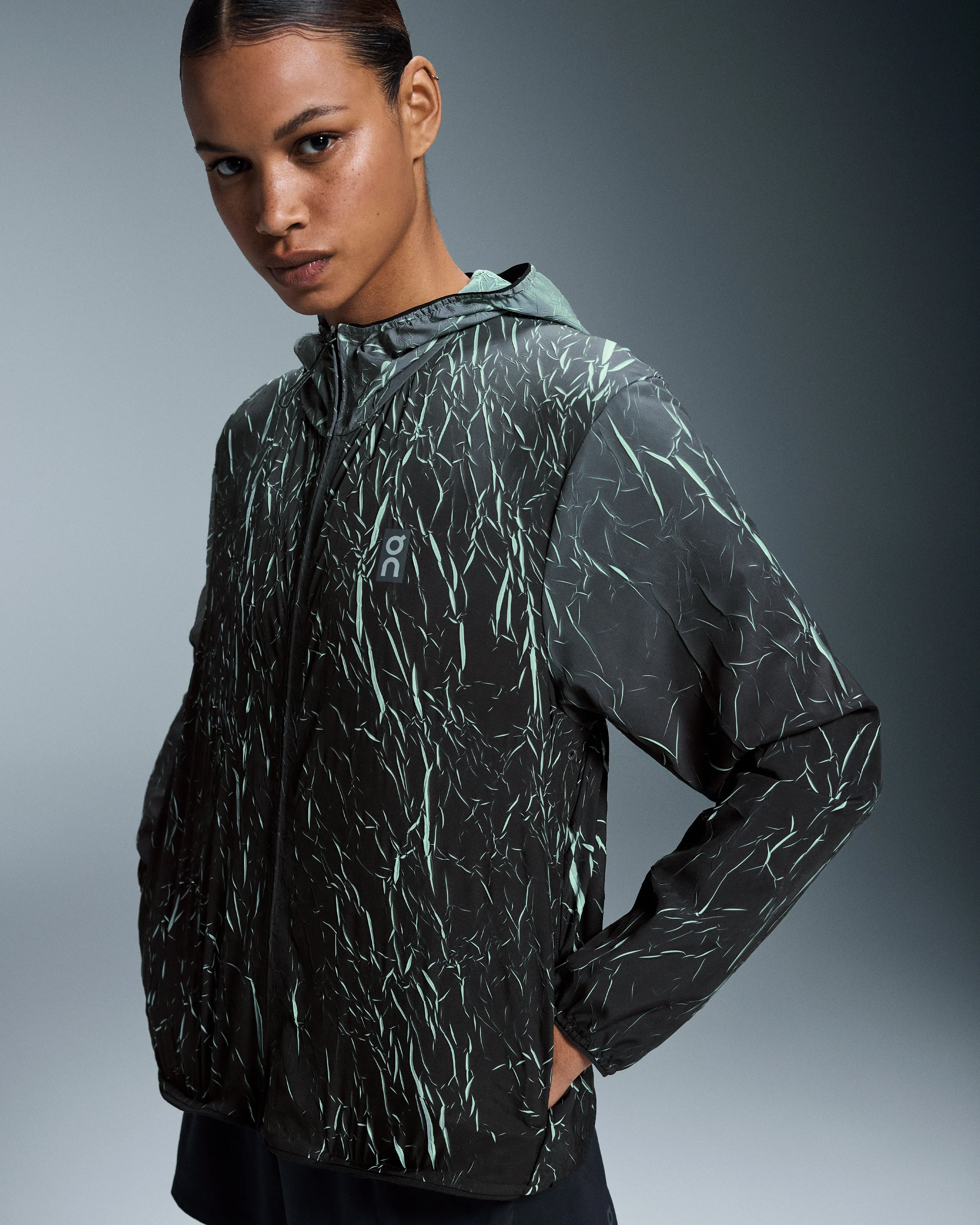 On Women's Pace Run Jacket Black / Lima