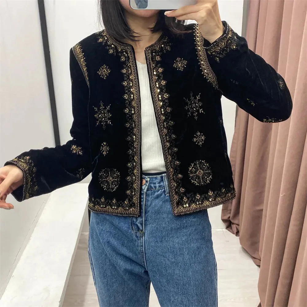 Trendy Women's Slim Fit Embroidered Velvet Coat for Spring/Summer - Elegant Casual Outerwear with Sequins and O-Neck Design